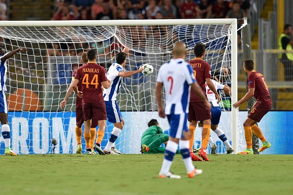ROME, ITALY - AUGUST 23 : Felipe (28) of FC Porto scores a goal during the UEFA Champions League playoff match between AS Roma and FC Porto at Stadio Olimpico on in Rome, Italy on August 23, 2016. (Photo by CLAUDIO PASQUAZI/Anadolu Agency/Getty Images)