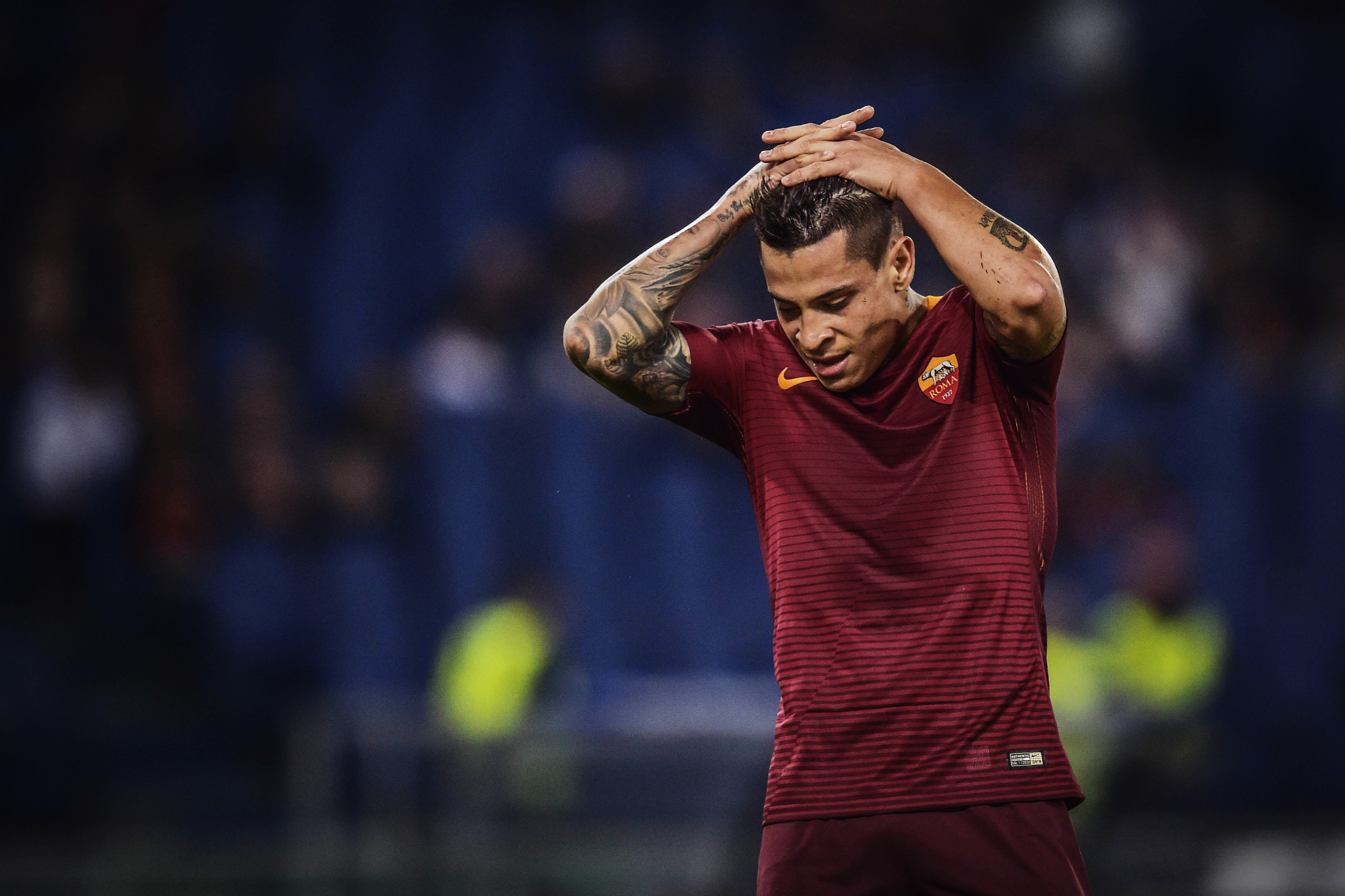 ROME, ITALY - SEPTEMBER 29: Juan Manuel Iturbe of AS Roma diasappointed during the UEFA Europa League match between AS Roma and FC Astra Giurgiu at Olimpico Stadium on September 29, 2016 in Rome, . (Photo by Luciano Rossi/AS Roma via Getty Images)